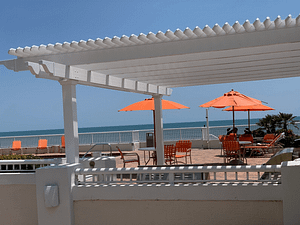 restaurant pergola (1)