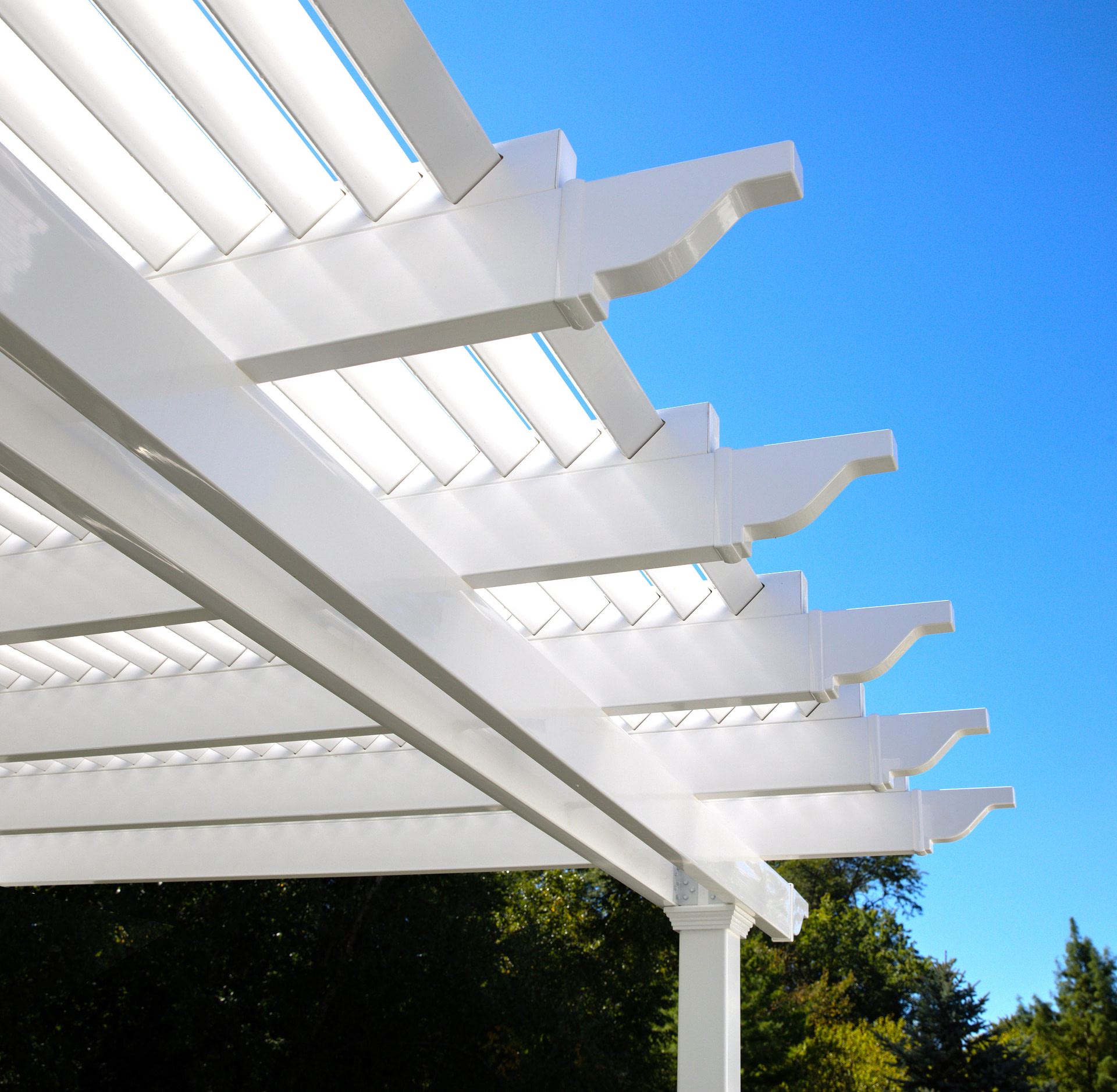 Traditional 12x12 Freestanding White Pergola | Heartland Pergolas