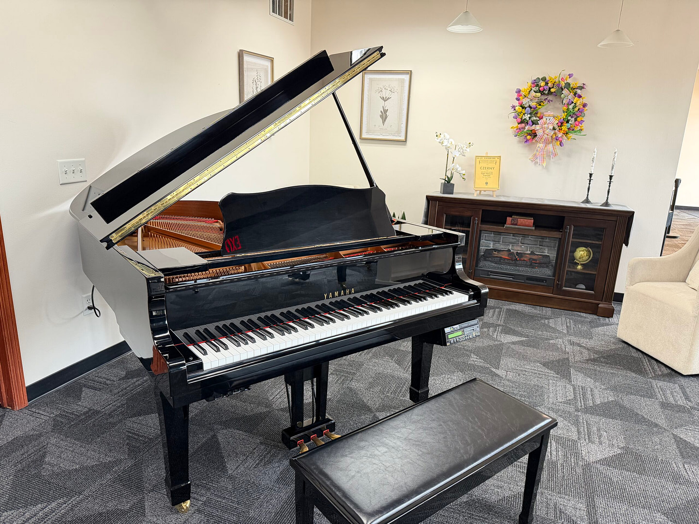 Yamaha CLP230 - Brock Family Music