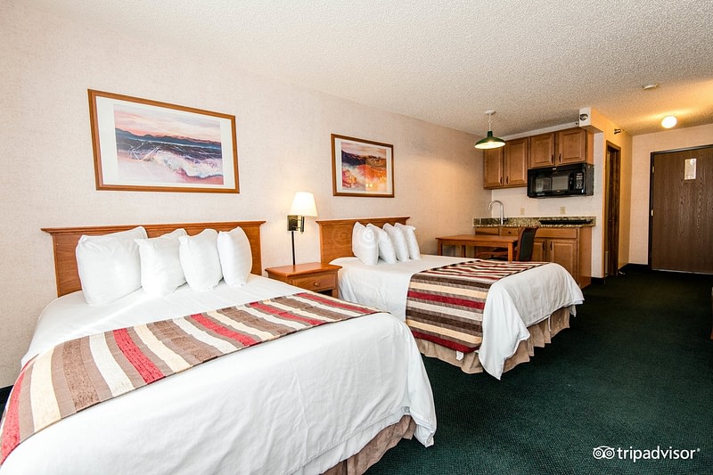 Double Queen Family Suite V12098