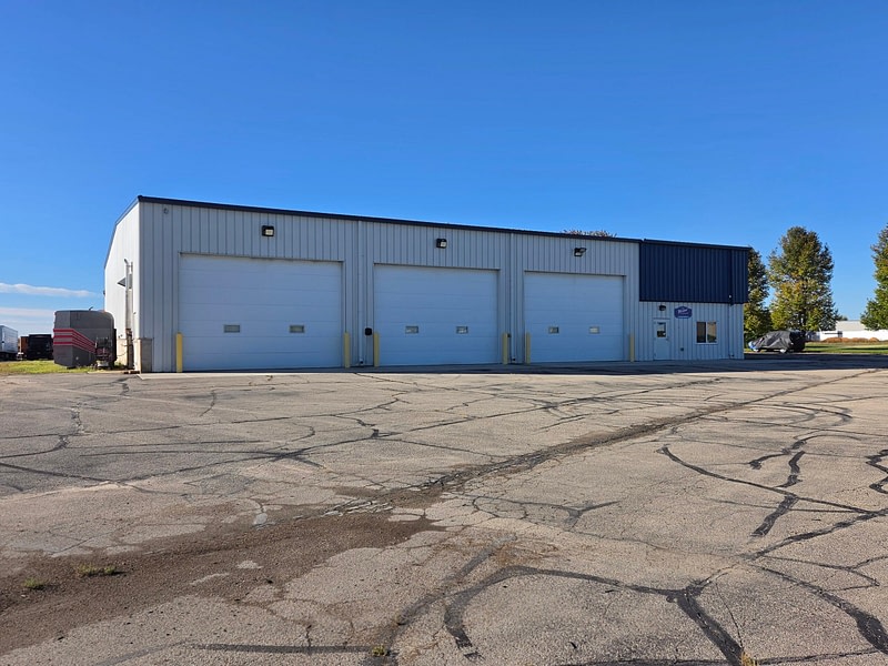 Industrial, Truck Service, Auto Service, Acreage, Arlington, Columbia County, Madison, Dane County, Wisconsin, For Sale,